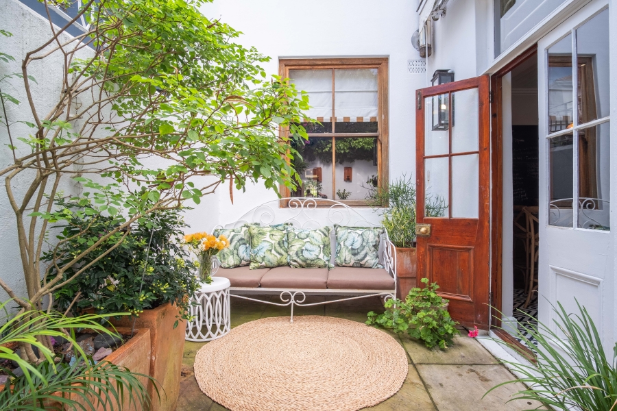 3 Bedroom Property for Sale in Tamboerskloof Western Cape